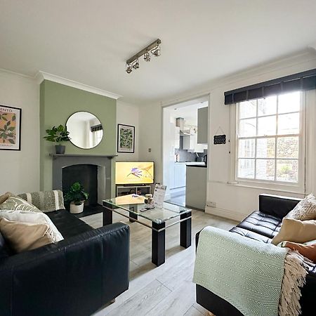 Stylish & Spacious City Centre 3-Bedroom Townhouse - Sleeps 6 カンタベリー エクステリア 写真